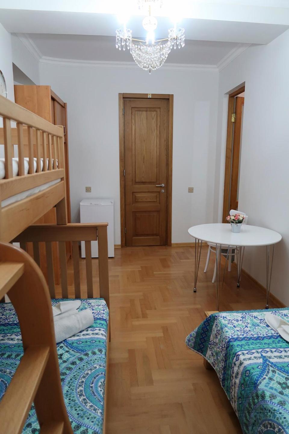 Guest House Merci Tbilisi Buitenkant foto